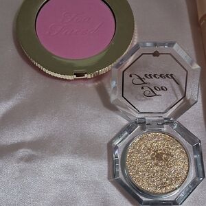Too Faced Pink Blush & Gold Glitter Single